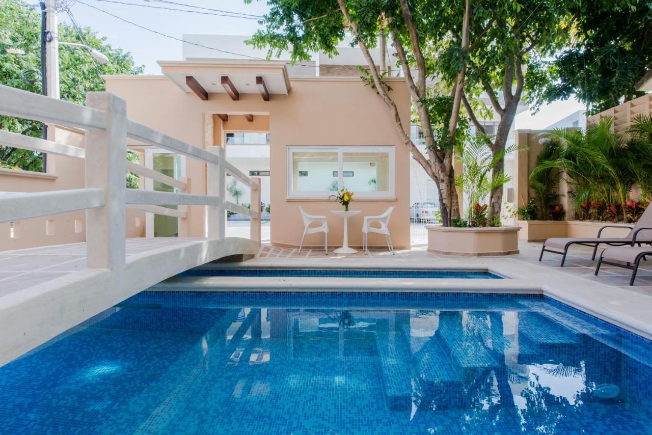 Casa Leo Aparthotel Playa del Carmen Exterior photo