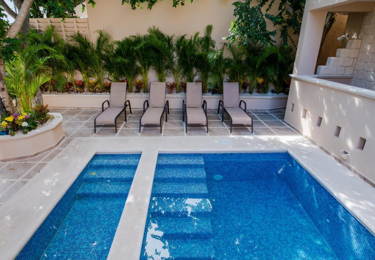 Casa Leo Aparthotel Playa del Carmen Exterior photo